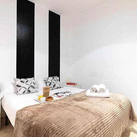 The Camp Nou Fcb Apartment Barcelona Eksteriør billede