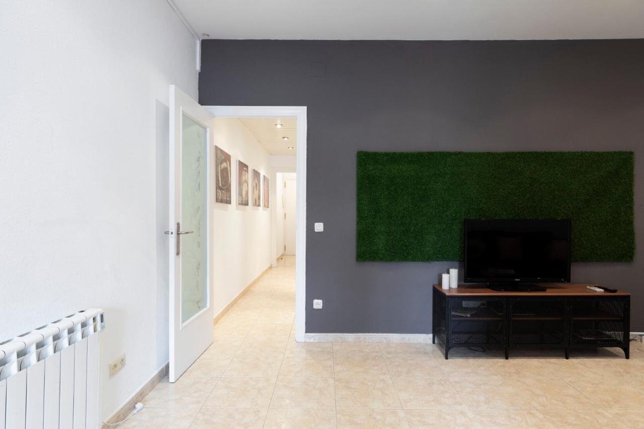 The Camp Nou Fcb Apartment Barcelona Eksteriør billede